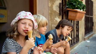 Sonne, Eis und Meer – für Eltern und Kinder ist der Urlaub oft das Highlight des Jahres