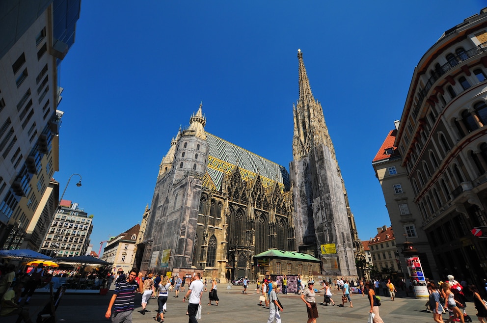 2. Domkirche St. Stephan – die römisch-katholische Kathedrale steht in der Wiener Innenstadt und ist ein Wahrzeichen der Stadt