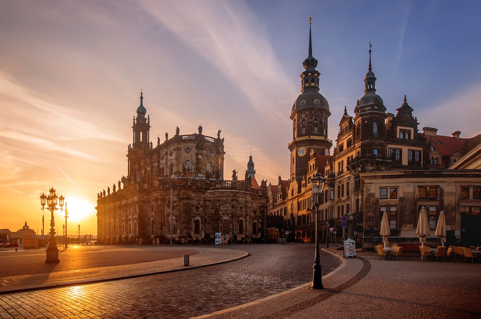 6. Dresden – die geschichtsträchtige Landeshauptstadt des Freistaats Sachsen ist die östlichste Großstadt Deutschlands und besonders als Stadt der Bauwerke und Künste bekannt