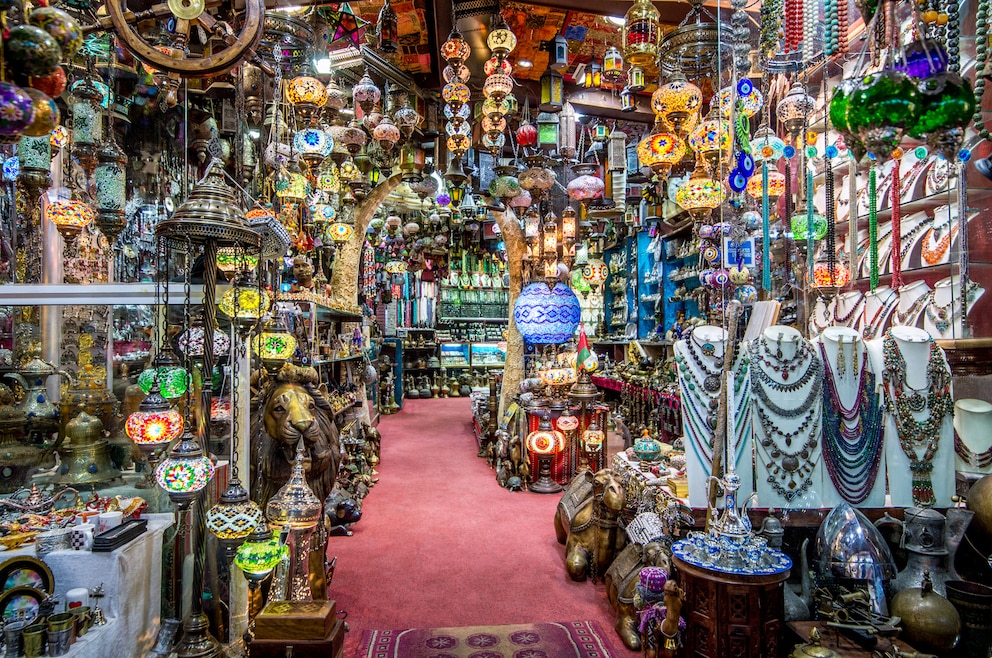 Mutrah Souq in Maskat