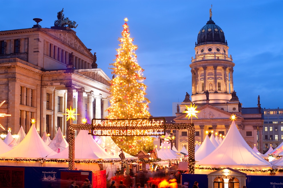 7. Auf Weihnachtsmarkt-Reise gehen und den persönlichen Lieblingsweihnachtsmarkt finden