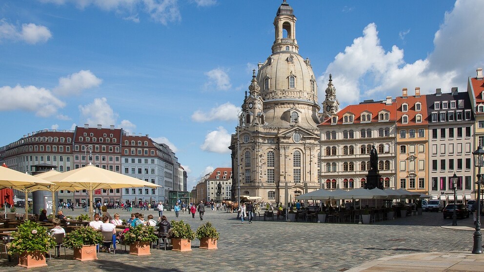 Dresden hat eine Menge touristischer Highlights zu bieten – darunter die Frauenkirche.