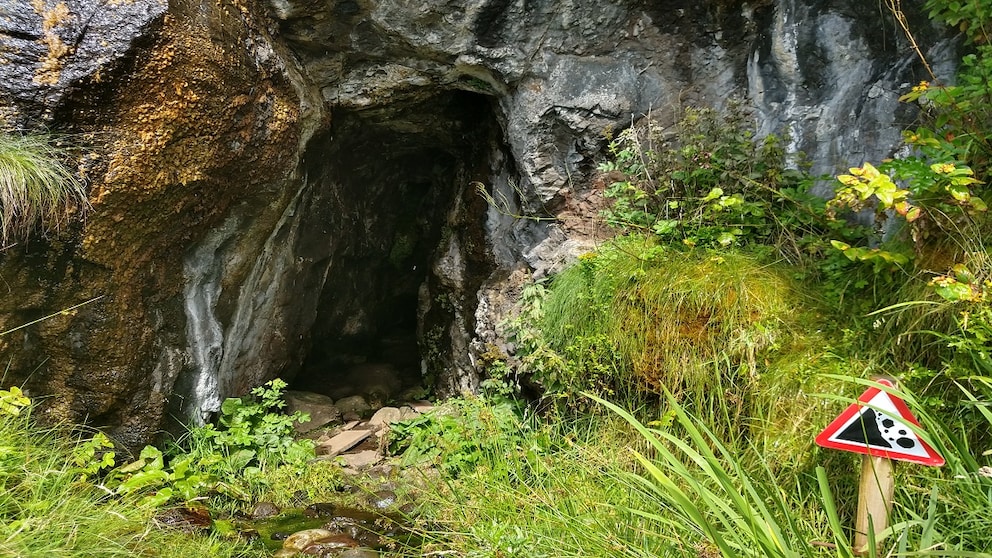 Massacre Cave