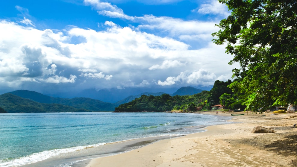 Costa Verde in Brazil, Ubatuba, Praia da Almada