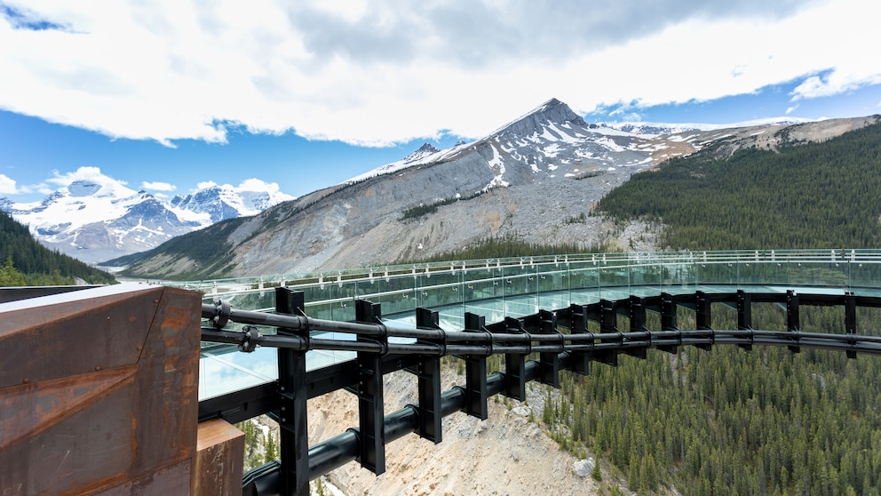 Der Columbia Icefield Skywalk im Jasper Nationalpark in Kanada