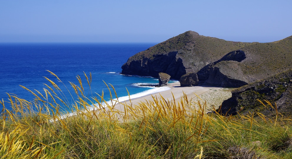 Playa de los Muertos – der Strand der Toten, nahe der Stadt Almería ist ein absoluter Geheimtipp