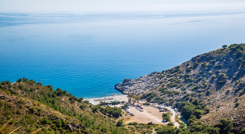 Playa Cantarrijan in Almuñécar bietet eine traumhafte Kulisse