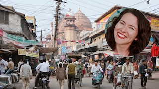 Als Frau alleine in Indien Reisen: Collage aus einem Blick auf den belebten Basar in Agra und unserer Autorin Anna Wengel