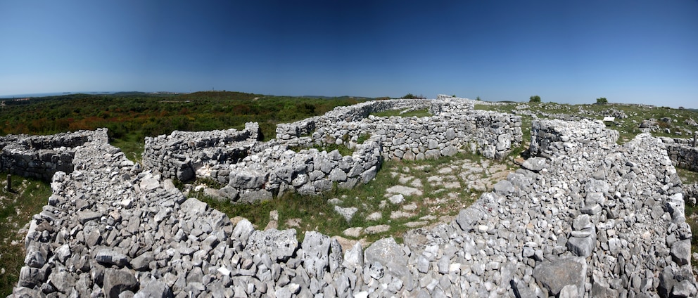 Schon vor über 3000 Jahren wussten die Menschen, die in Monkodonja siedelten, die Vorzüge der Gegend zu schätzen