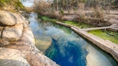 Für viele ist Jacob's Well einfach ein schöner Ort zum Schwimmen. Doch besonders Taucher sind von der Quelle fasziniert, denn darunter liegt ein weit verzweigtes Höhlensystem.