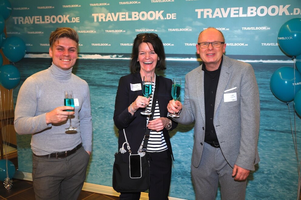 Fotos: © Peter Müller 

SUNDOWNER
Travelbook