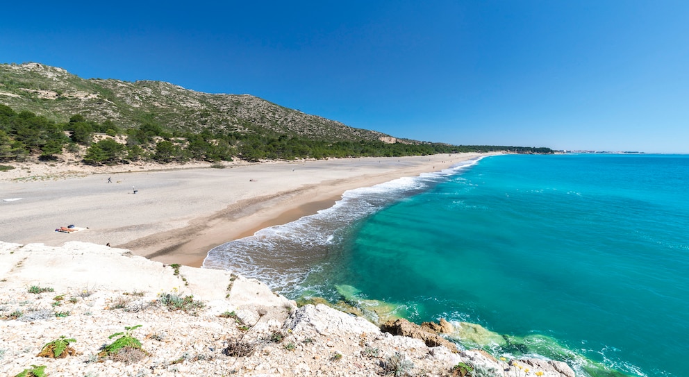 Der Platja Del Torn nahe Tarragona ist wunderschön und als FKK Strand ausgeschildert