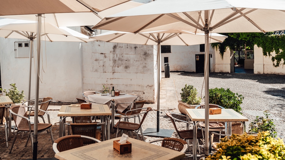 Restaurant in Spanien, wo abhängig von den gewählten Plätzen eine Gebühr fällig werden kann