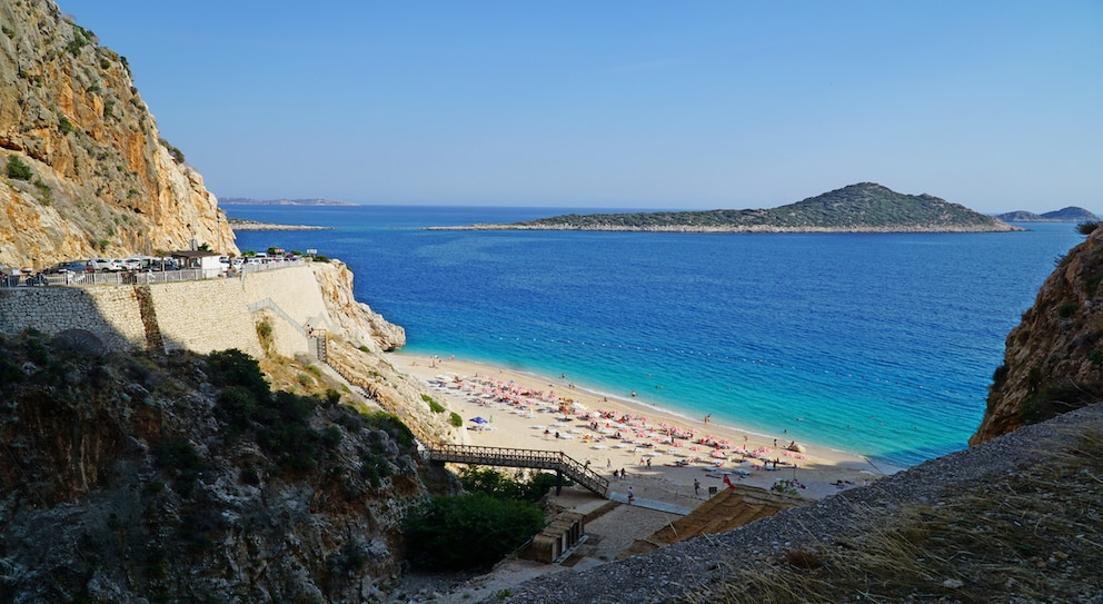 Der Weg zum Kaputas Beach führt über eine lange Holztreppe mit 170 Stufen