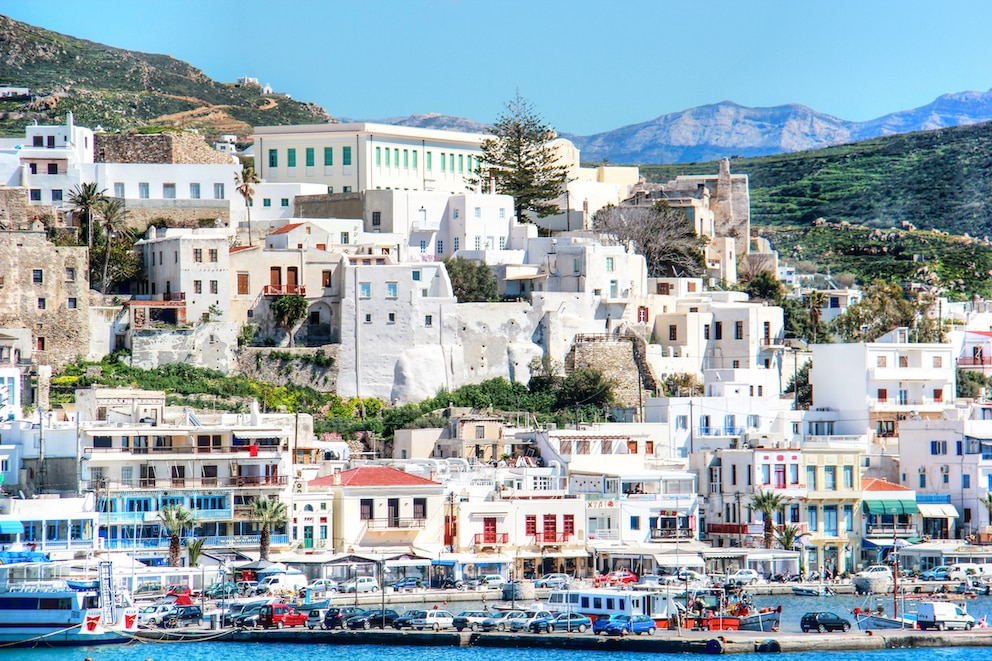 Santorin Alternativen: Blick auf Naxos-Stadt