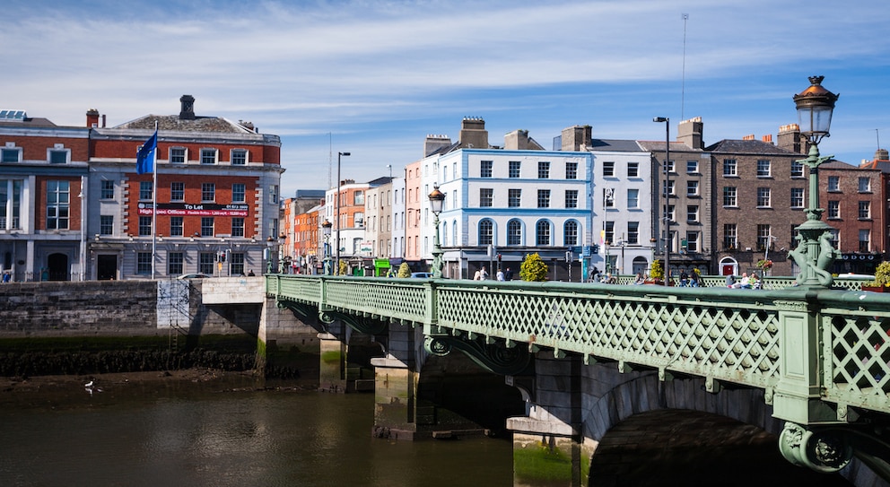 Die Grattan Bridge in Dublin City, Irland