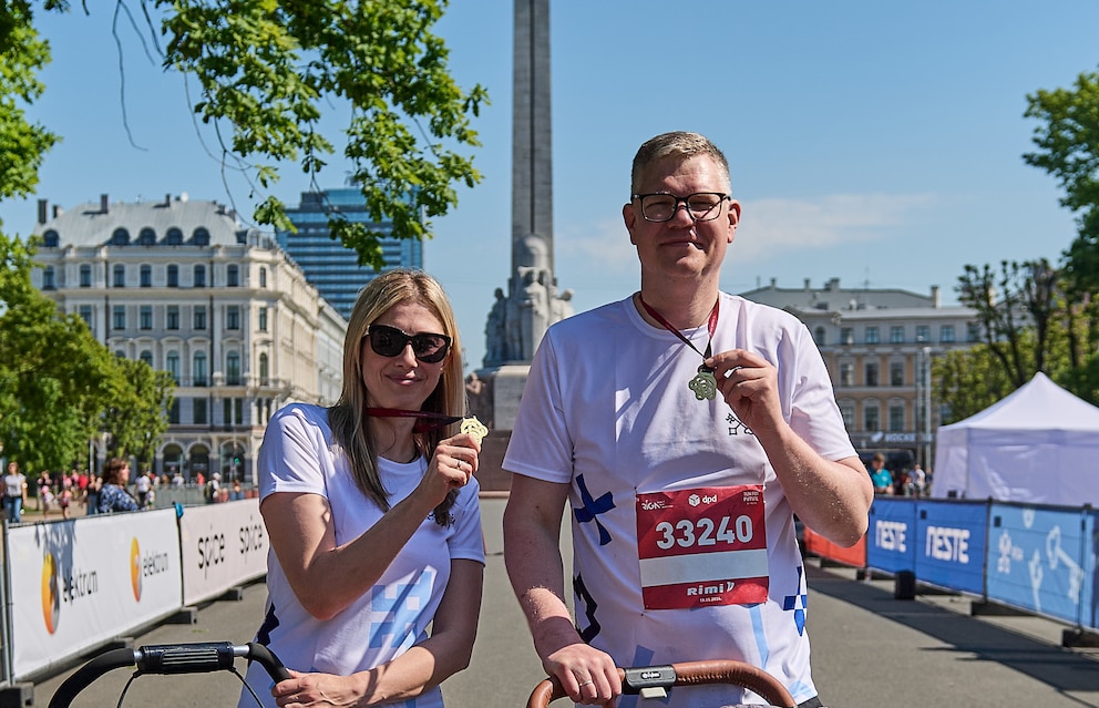 Vilnis Kirsis, Bürgermeister von Riga, mit Ehefrau Elina beim Rimi-Riga-Marathon