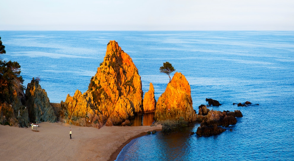 Der Playa de la Mar Menuda befindet sich in einer kleinen Bucht neben Playa Grande