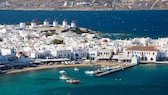 Vor allem die griechische Ägäis mit Inseln wie Mykonos und Santorini ist besonders stark vom Massentourismus in der EU betroffen