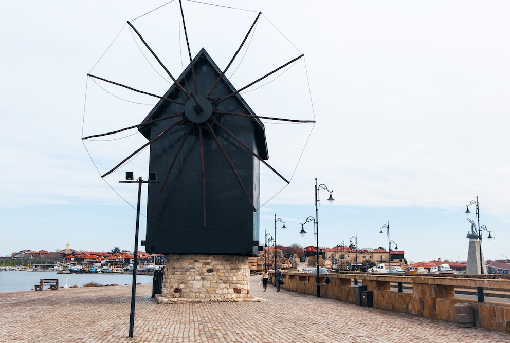 Die Windmühle von Nessebar ist ein Wahrzeichen der Stadt