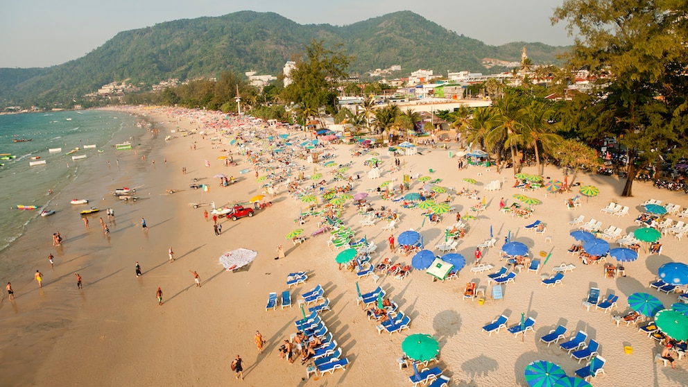 Patong Beach auf Phuket: Dieser Traumstrand findet sich auf der besten Urlaubsinsel der Welt im Ranking von „Bounce“