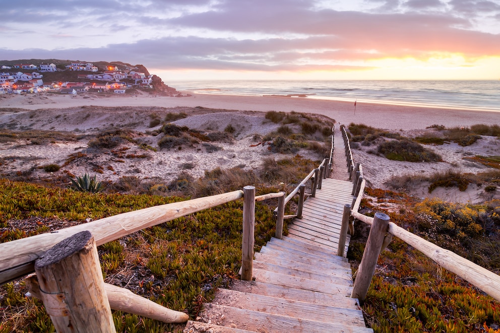 Der Monte Clerigo Beach in Portugal landet im Ranking der besten Strände Europas auf Platz zwei