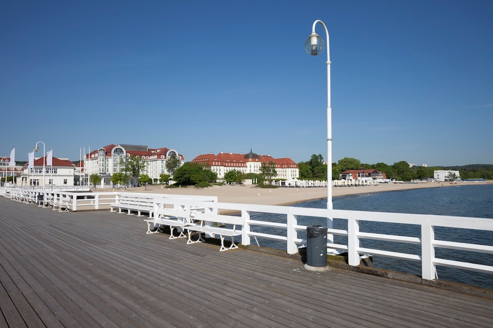 Die Seebrücke am Strand von Sopot ist mit 511,5 Metern die längste hölzerne Seebrücke Europas