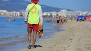Einige Rettungsschwimmer auf Mallorca könnten bald streiken