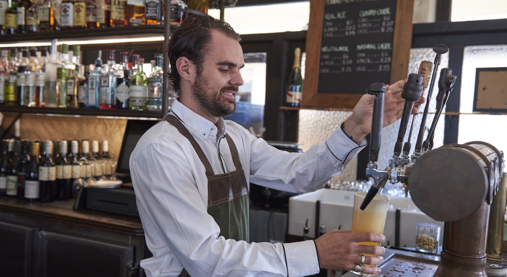 Barkeeper in Hotel Palisade, Millers Point