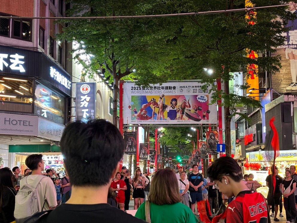 Für die World Master Games 2025 wird jetzt schon auf großen Plakaten in Taipeh geworben