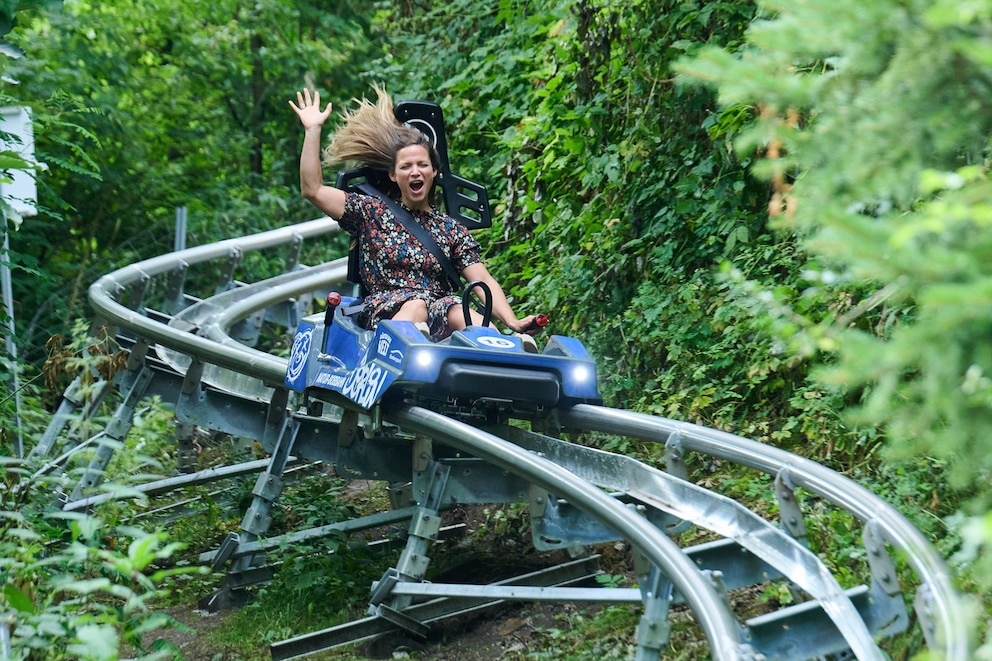 Wiedereröffnung der Berliner Natur-Bobbahn im Kienbergpark