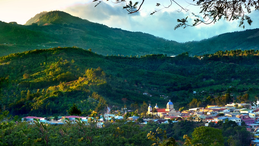 San Marcos de Tarrazu, Costa Rica: Wer in diesem Land lebt und arbeitet, kann sich glücklich schätzen – laut Auswanderern ist es der Spitzenreiter unter den freundlichsten Ländern der Welt