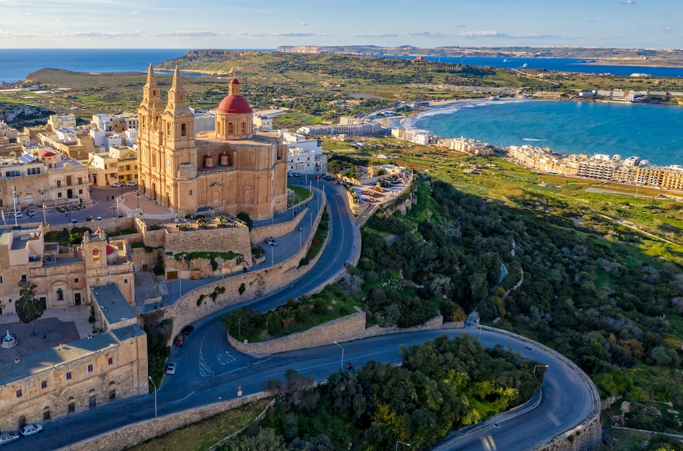 Mellieħa ist eine Stadt im Nordwesten Maltas