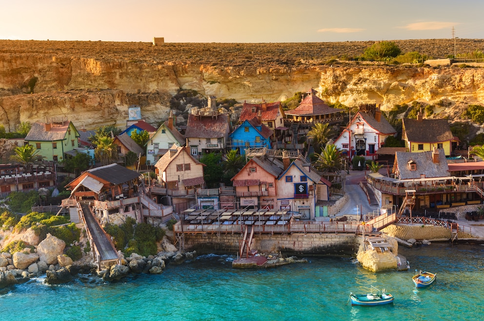 Popeye Village ist ein Freizeitpark und eine Filmkulissenstadt in Malta