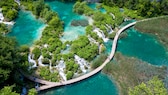 Der Nationalpark Plitvicer Seen in Kroatien bietet spektakuläre Ausblicke