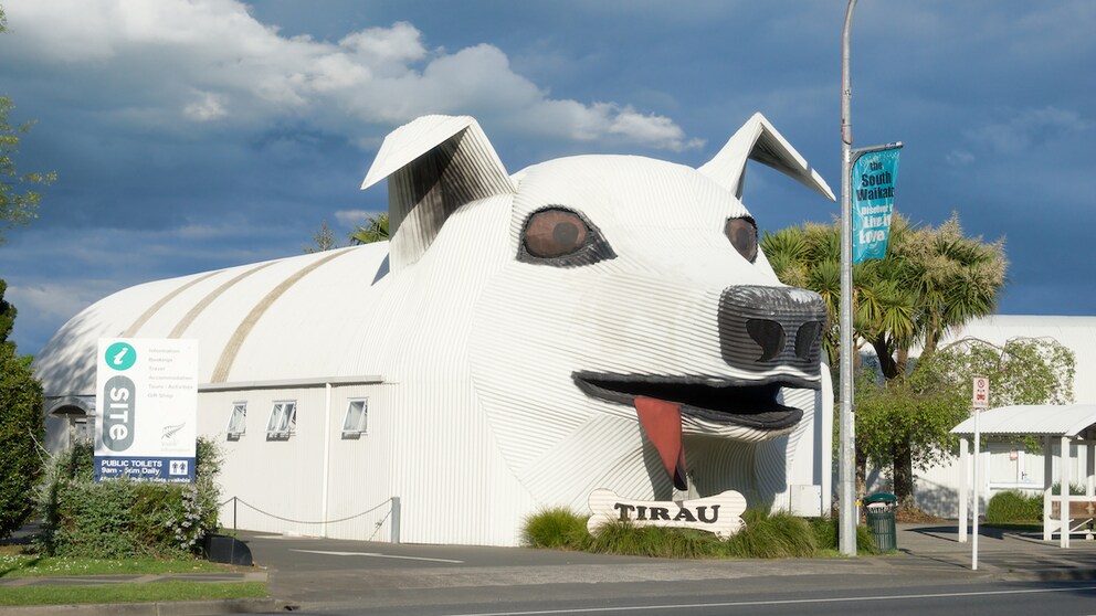 Dieser putzige Hund aus Wellblech ist ein Besucherzentrum: Das i-SITE Visitor Centre in Tirau, Neuseeland.