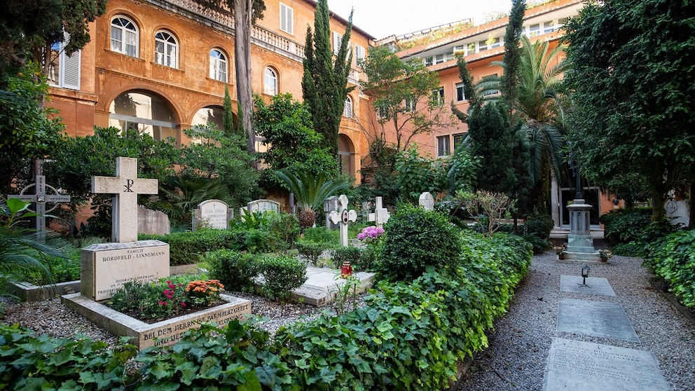 Campo Santo Teutonico Friedhof