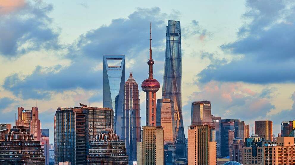 Neben sechs Themenwelten soll der Park in Shanghai auch mit seinem großen Theater Gäste locken, in dem das Musical „König der Löwen“ erstmals auf Chinesisch gesungen wird.