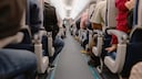 Wer seinen Sitzplatz im Flugzeug schon vorher auswählt, der kann einigen Ärger vermeiden