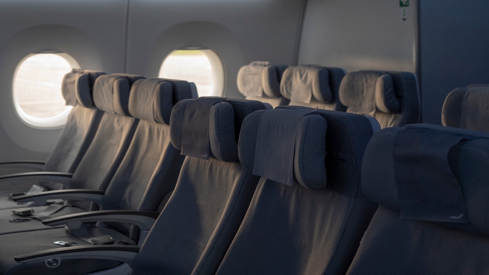 sollte man um Kissen und Decke nicht besser einen großen Bogen machen? Werden sie wirklich nach jedem Flug gewaschen?