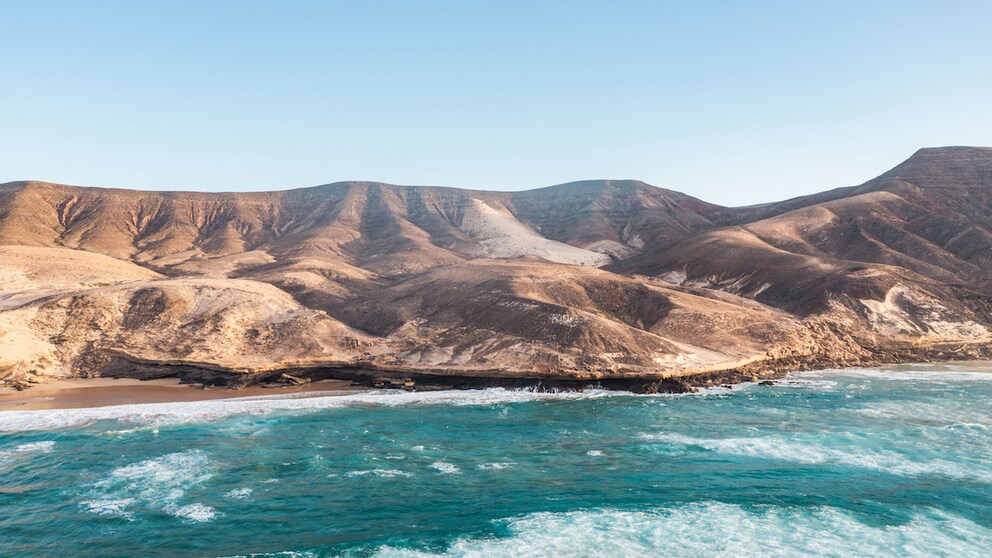 Szenen aus dem Film „Exodus“ und der Strand von Fuerteventura