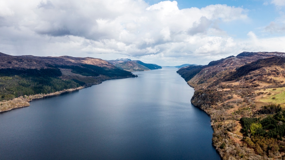 Loch Ness in Schottland