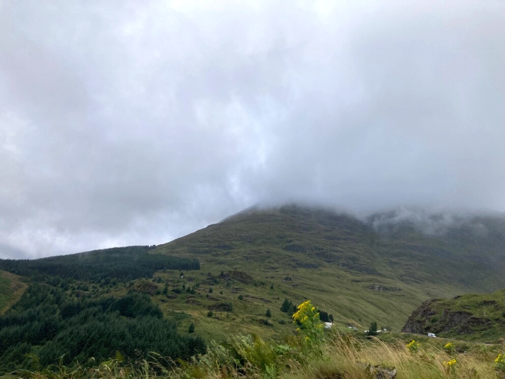 Nebelberge in Schottlands Highlands