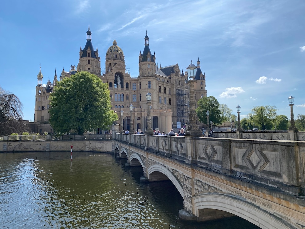 Das Schloss Schwerin gilt als Herzstück des Residenzensembles und gehört nur zum UNESCO-Welterbe