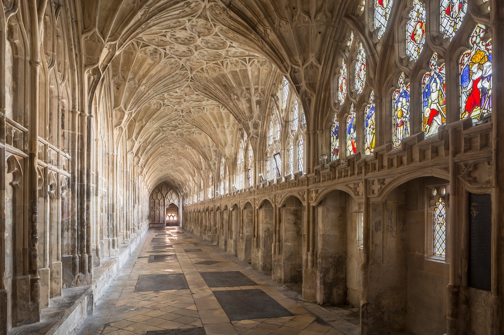 Die Gänge der Gloucester Kathedrale dürften Fans unter anderem aus „Harry Potter“ kennen