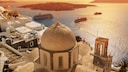 Gleich mehrere Kreuzfahrtschiffe gleichzeitig sind im Hafen von Santorin kein seltenes Bild. Die Passagiere müssen auf den griechischen Inseln bald eine Eintrittsgebühr zahlen.