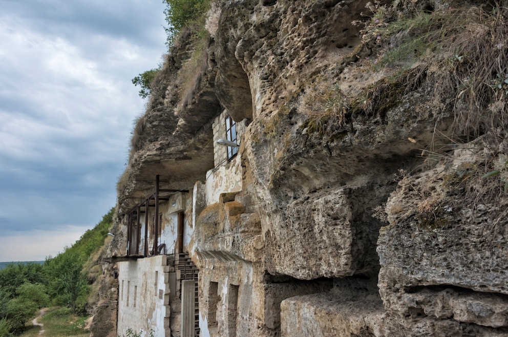 Das Höhlenkloster Țipova (auch Uspenski-Kloster) im Nordosten Moldaus