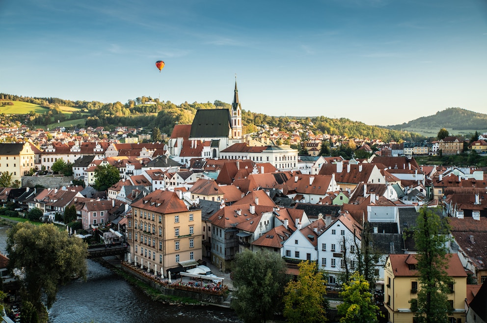 Český Krumlov ist eine mittelalterliche Stadt in der tschechischen Region Südböhmen