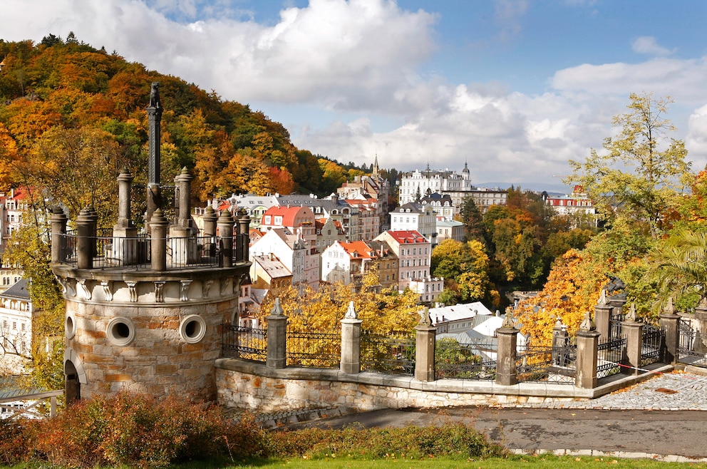 Karlovy Vary oder Karlsbad ist ein Kurort in Tschechien