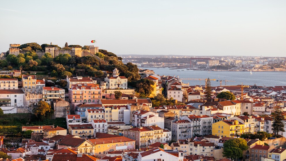 Portugal setzt die Segel in der Tourismusbranche: Aus der diesjährigen Verleihung der World Travel Awards ging das Land als Aufsteiger der Branche hervor und überzeugte durch seine Hotels und Resorts.